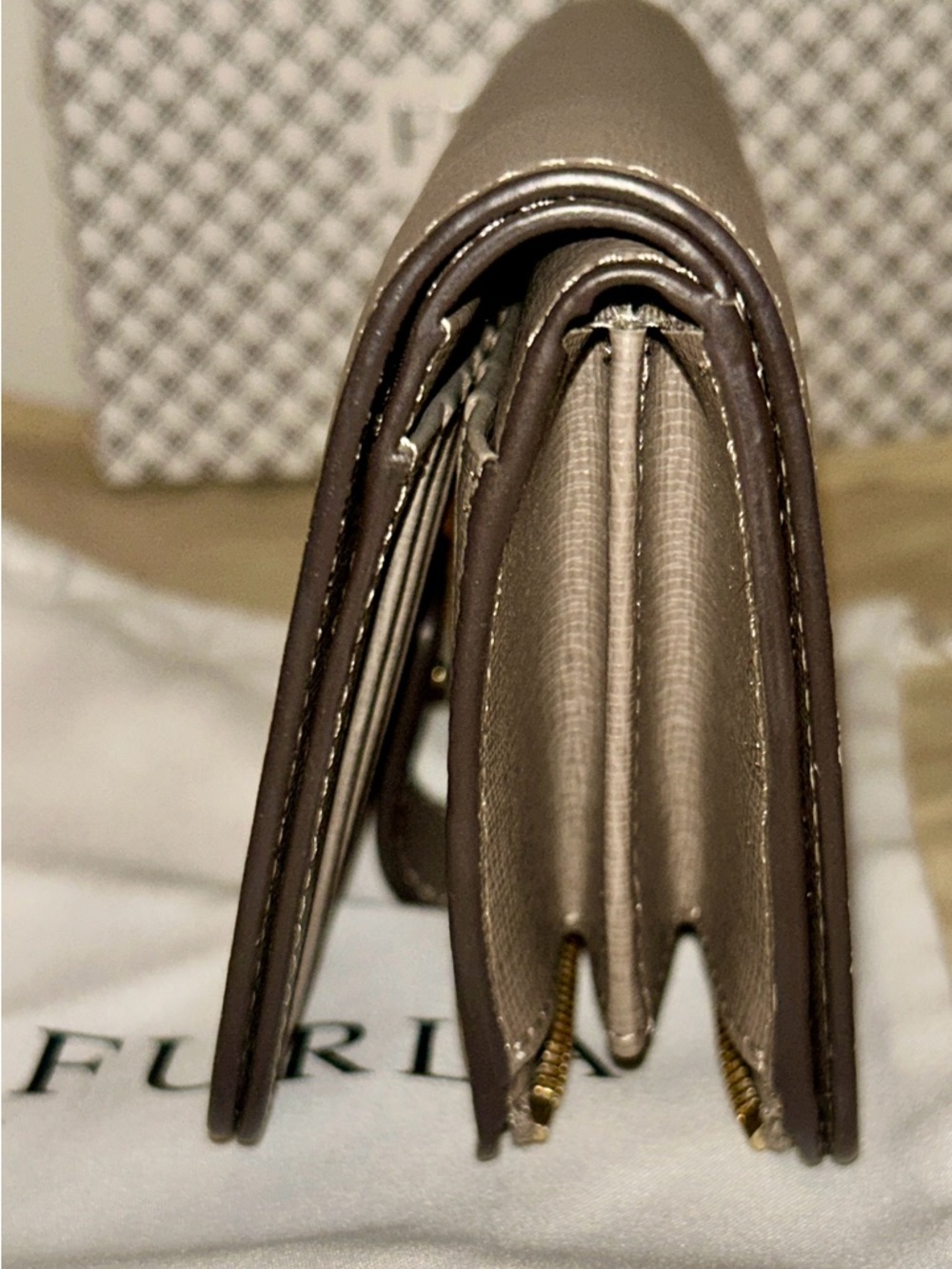 FURLA Babylon M Daino Wallet.  New, box and dustbag included - Picture 8 of 8